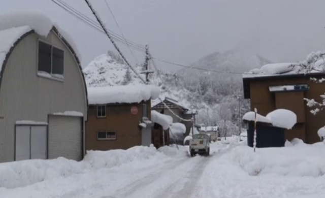 heavy-snow-in-Japan.jpg